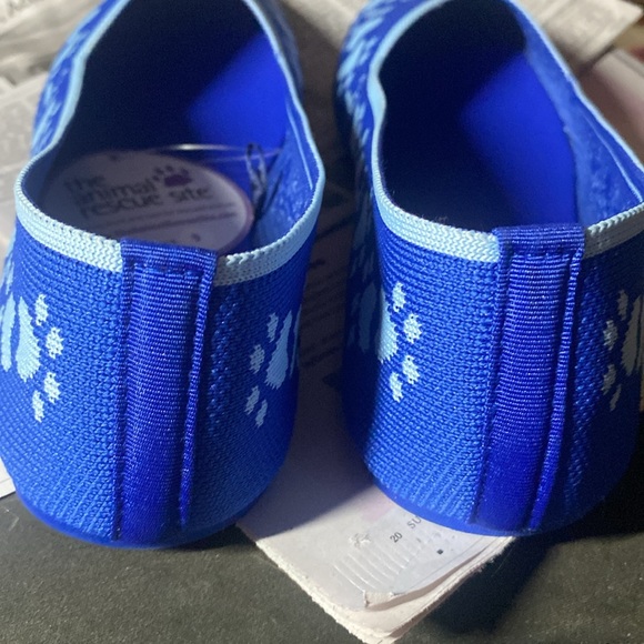 ❌ SOLD ❌ Women's Woven Paw Print Ballet Flats by The Animal Rescue Site, Sz 9 - Picture 6 of 12